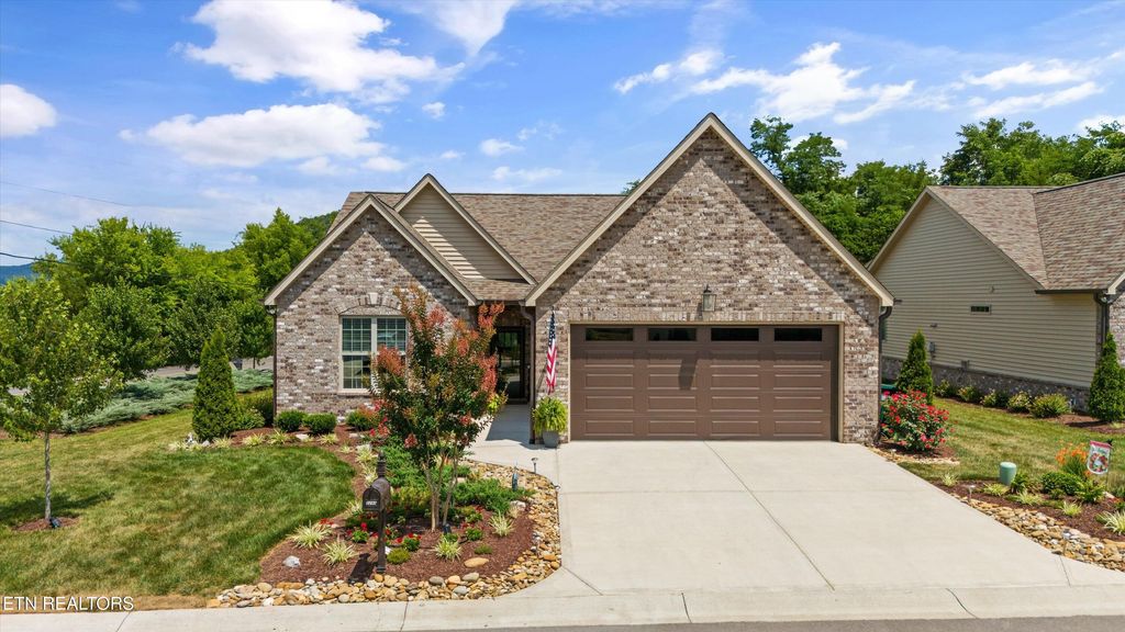 Photo of 2271 Boulder Crest Lane, Sevierville, TN 37876 (MLS # 1333854)
