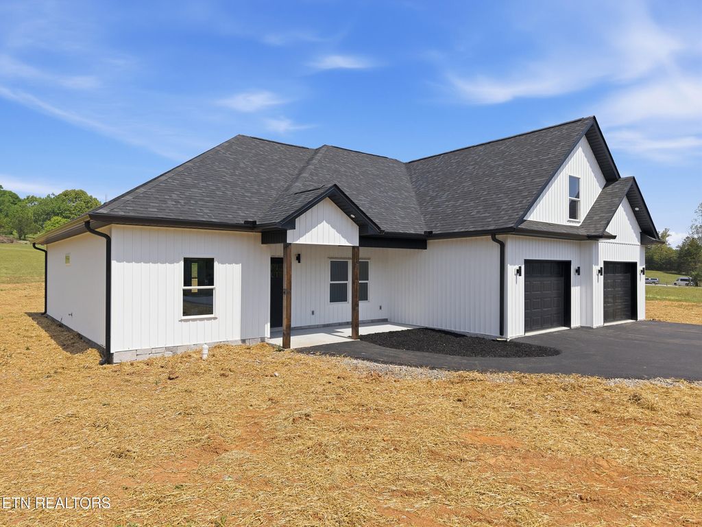 Photo of 3646 Miser Station Rd, Louisville, TN 37777 (MLS # 1338985)