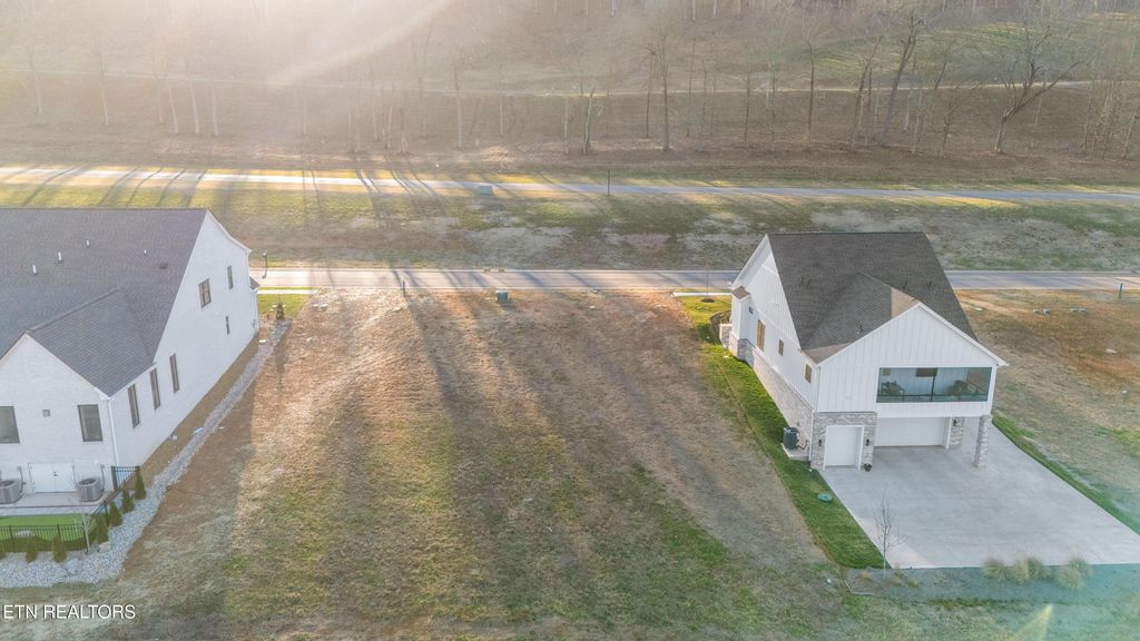 Photo of 1700 Black Bear Circle, Loudon, TN 37774 (MLS # 1326405)