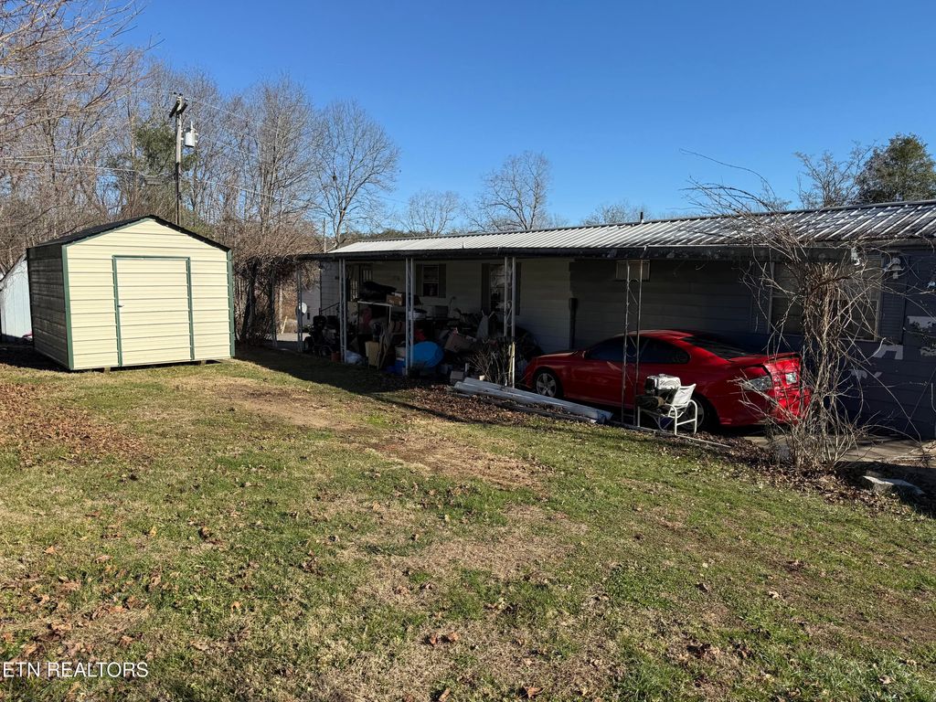 Photo of 9253 Cherokee Tr, Crossville, TN 38572 (MLS # 1324710)