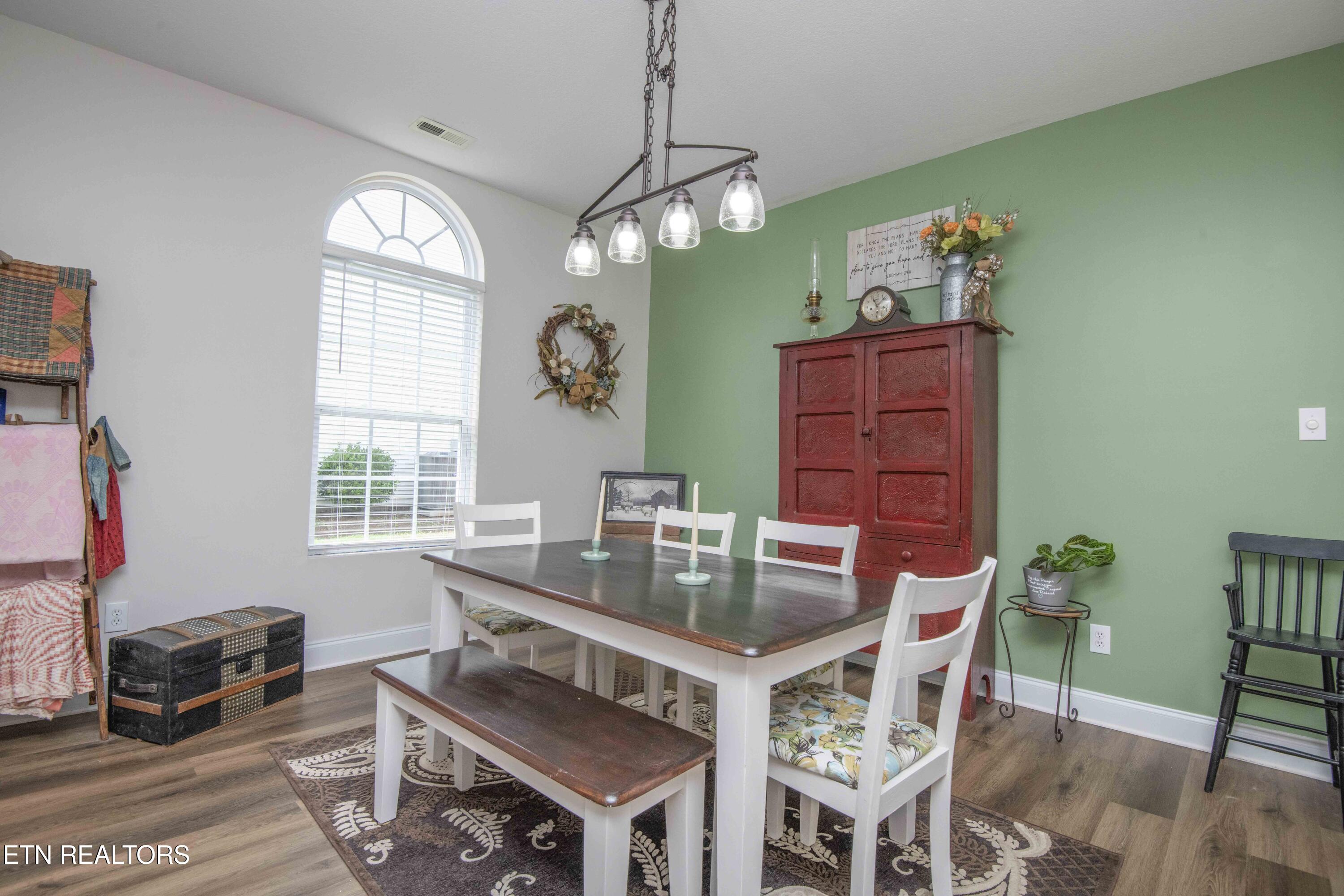 700 Willington Place