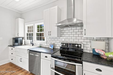 Tiny photo for 1905 Spring St, Powell, TN 37849 (MLS # 1357309)