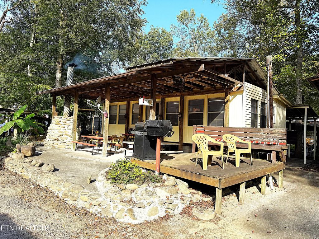 Photo of 7915 Carnes Rd, Townsend, TN 37882 (MLS # 1317735)