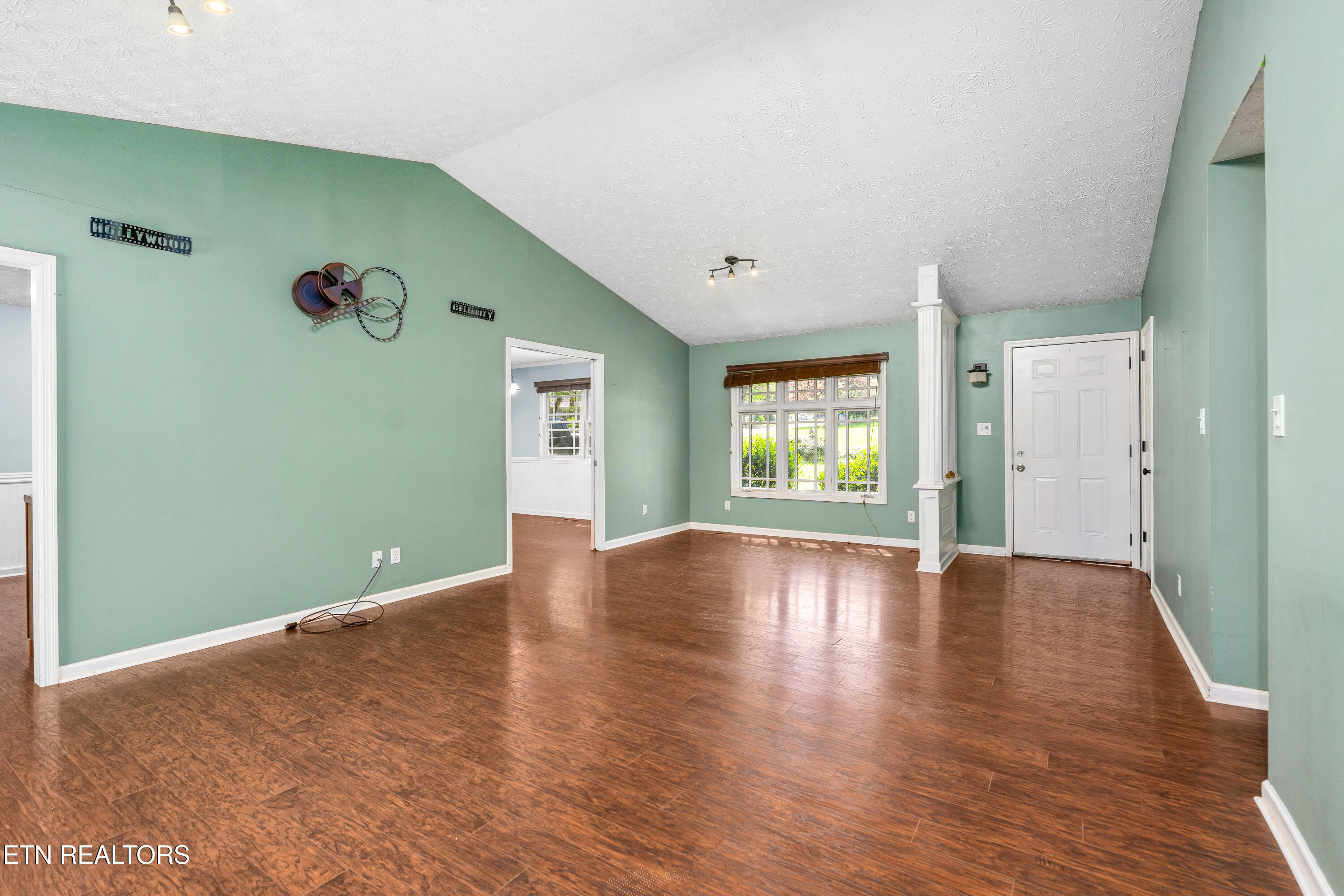 440 Oran Rd