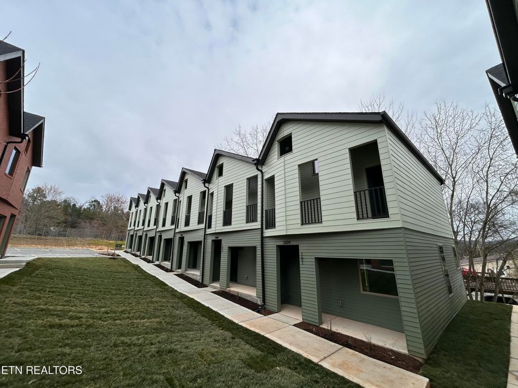 Photo of 2604 Sevier Ave #103, Knoxville, TN 37920 (MLS # 1331074)