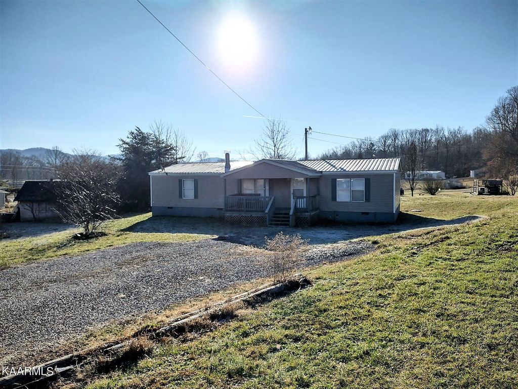 Photo of 358 Ikey Duncan Rd, Huntsville, TN 37756 (MLS # 1215115)