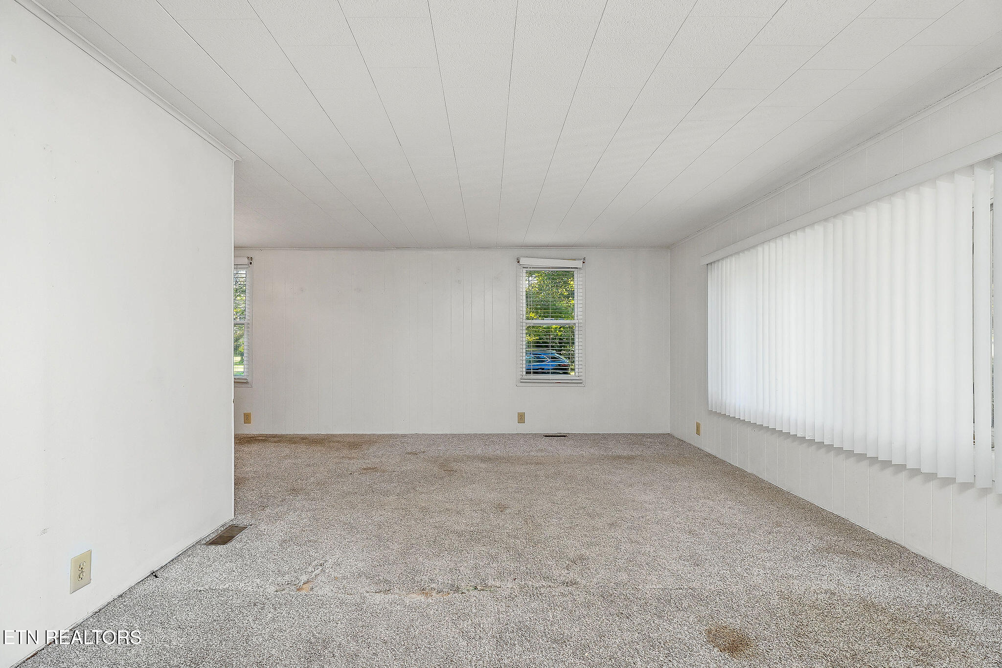 2300 Sun Valley Circle