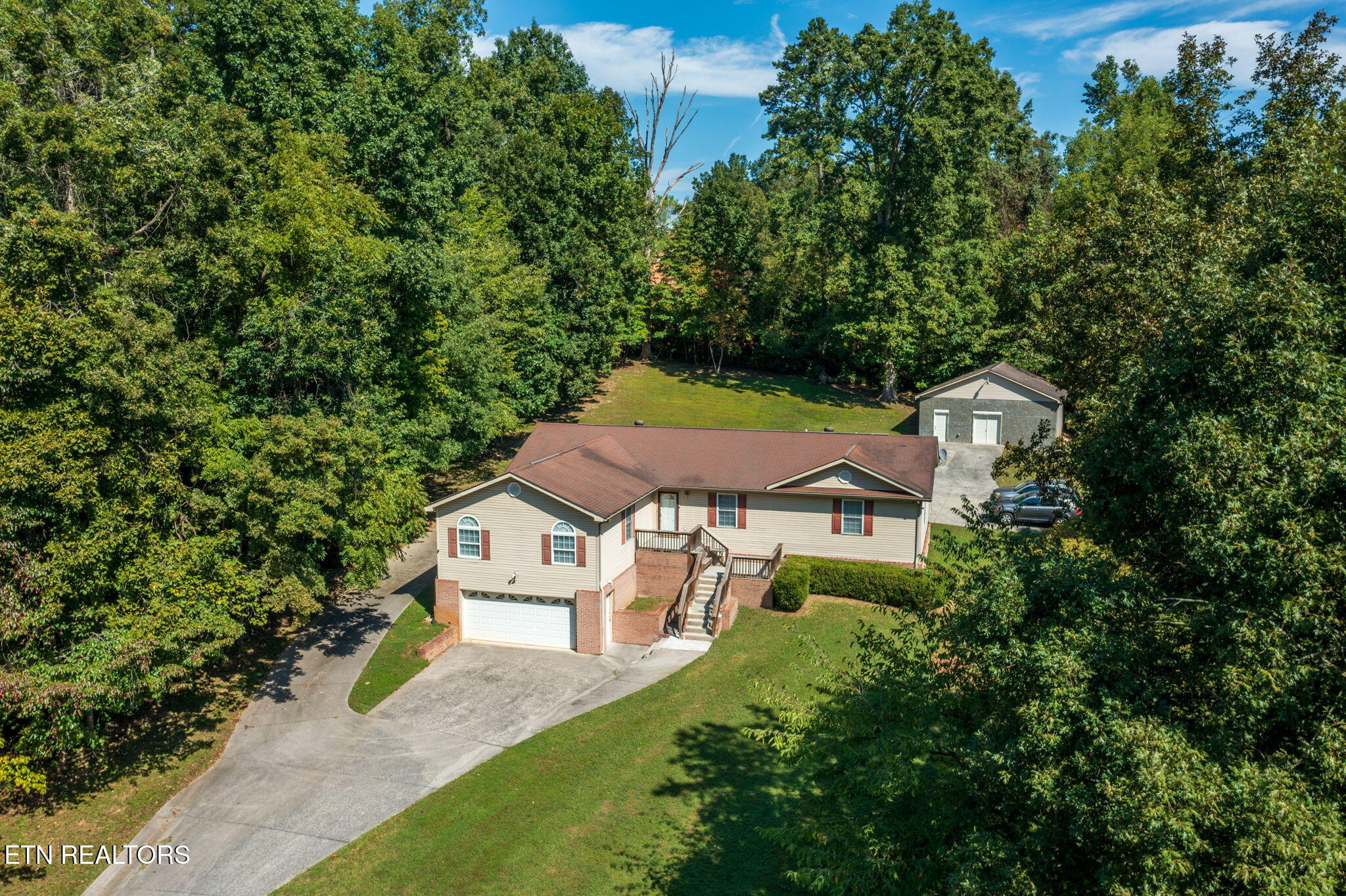 1715 N Parkridge Drive