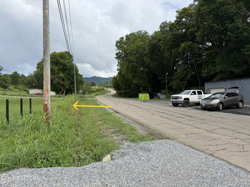 Photo of 7035 Armory Rd, Newport, TN 37821 (MLS # 1307108)