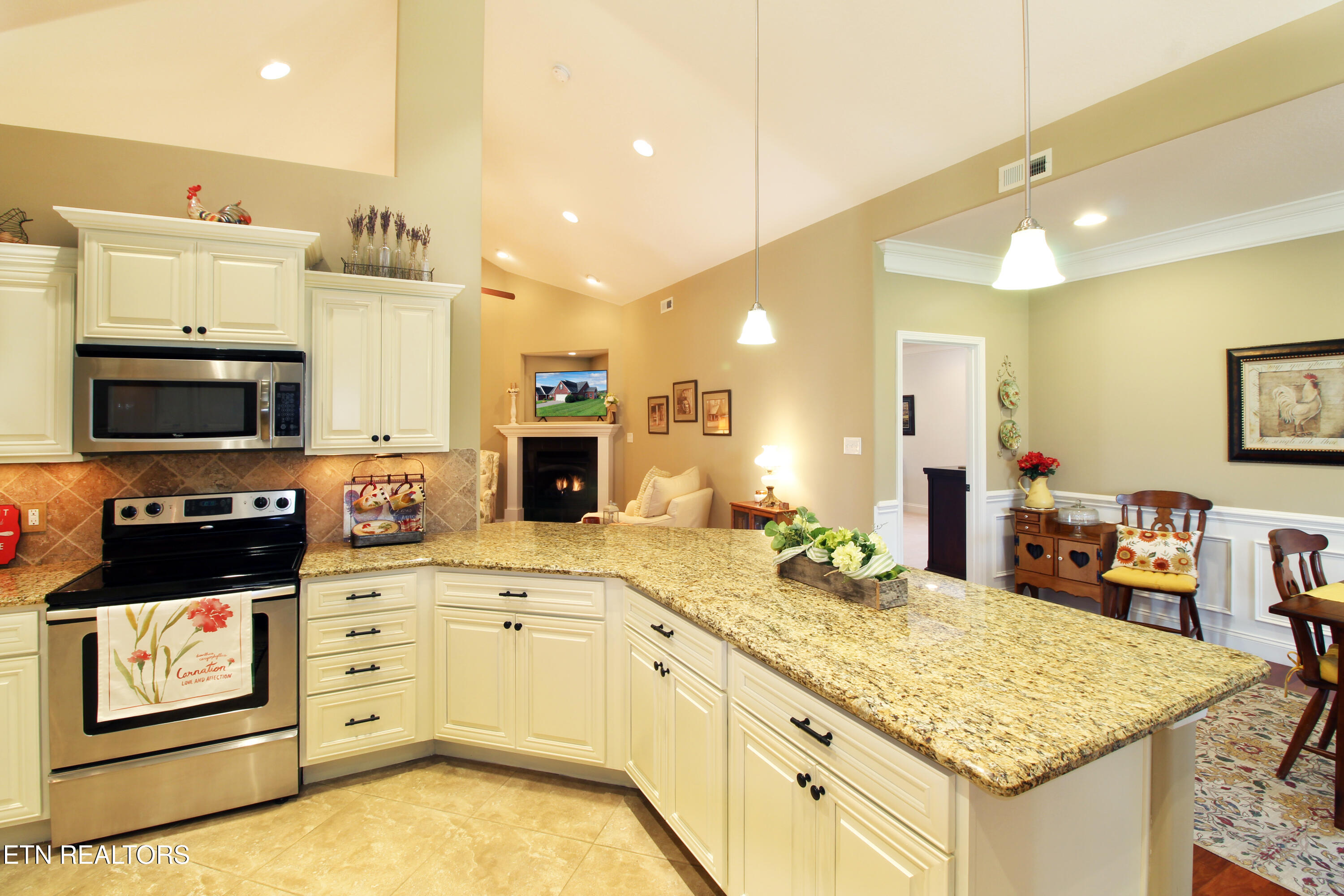 7247 Alysha Vineyard Way