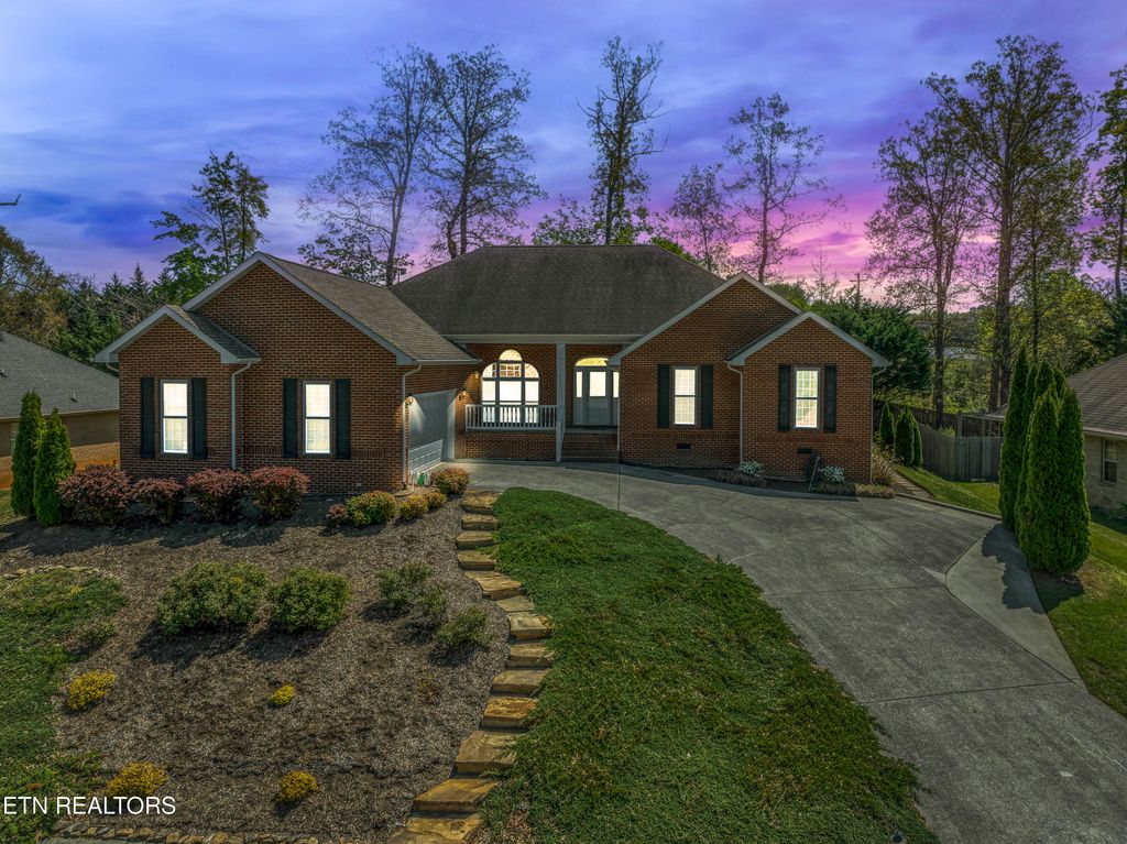 Photo of 2259 Argonne Drive, Maryville, TN 37804 (MLS # 1336508)