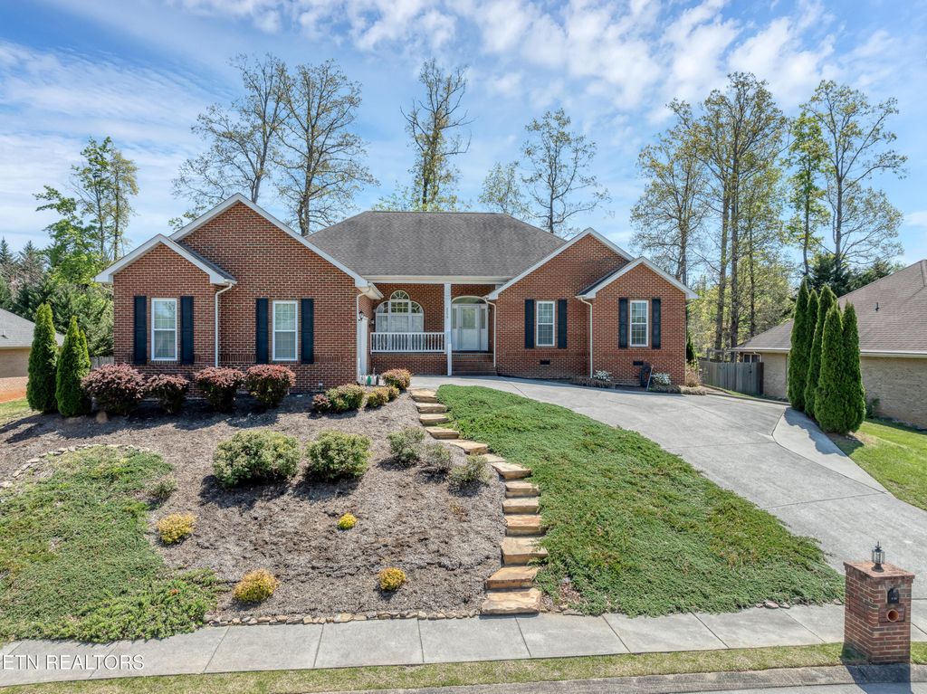 Photo of 2259 Argonne Drive, Maryville, TN 37804 (MLS # 1336508)