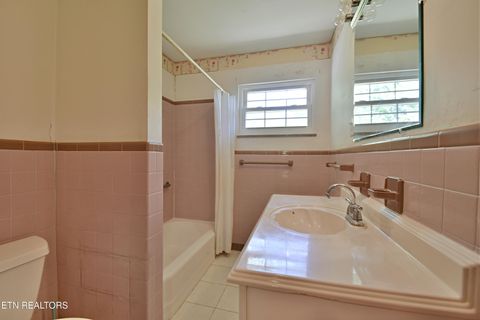 Tiny photo for 1427 Creekwood Drive, Knoxville, TN 37918 (MLS # 1340476)