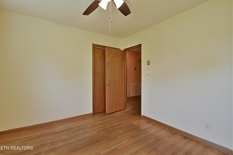 Tiny photo for 1427 Creekwood Drive, Knoxville, TN 37918 (MLS # 1340476)