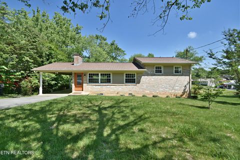 Photo of 1427 Creekwood Drive, Knoxville, TN 37918 (MLS # 1340476)