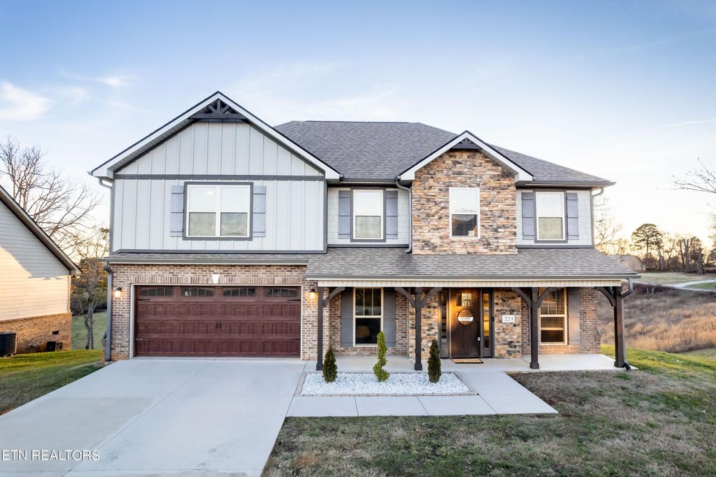 Photo of 221 Montgomery Farms Drive, Friendsville, TN 37737 (MLS # 1252162)