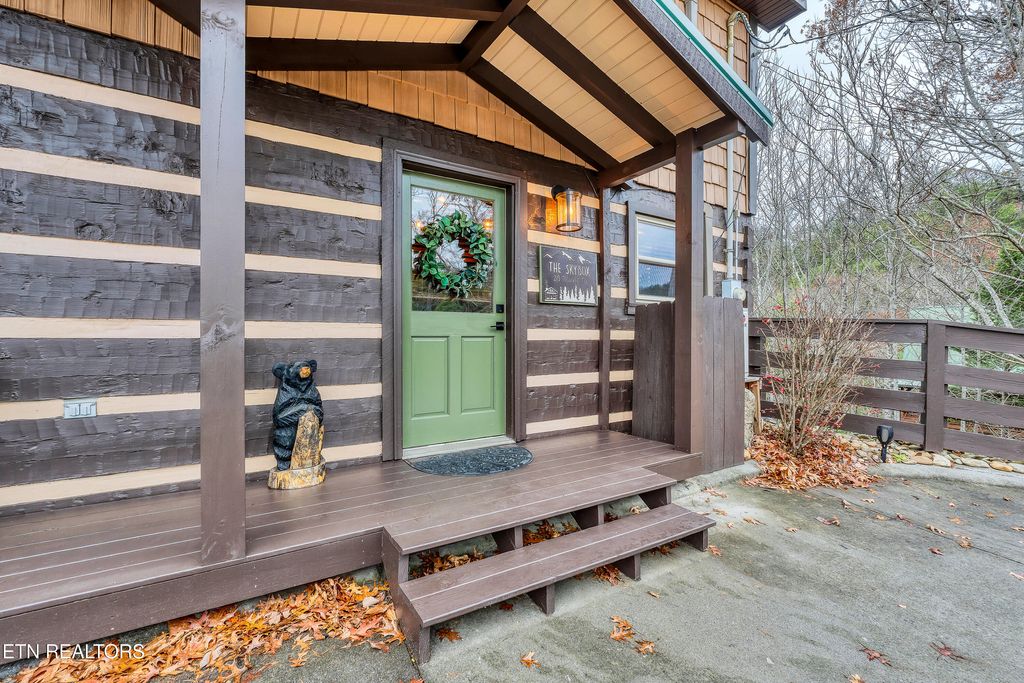 Photo of 219 Tolliver Tr, Townsend, TN 37882 (MLS # 1322780)