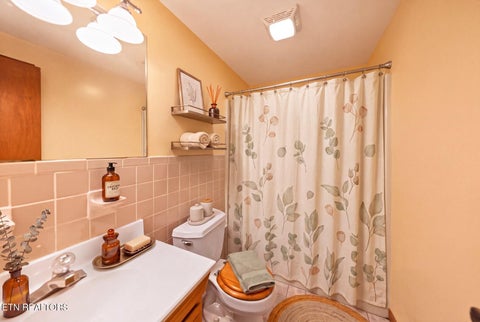 Tiny photo for 1235 Golf Course Rd, Newport, TN 37821 (MLS # 1357653)
