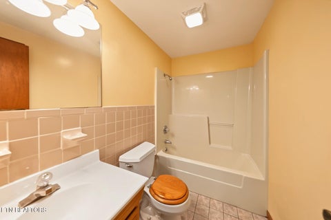 Tiny photo for 1235 Golf Course Rd, Newport, TN 37821 (MLS # 1357653)