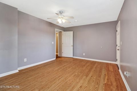 Tiny photo for 101 Dayton Ave, Crossville, TN 38555 (MLS # 1330859)