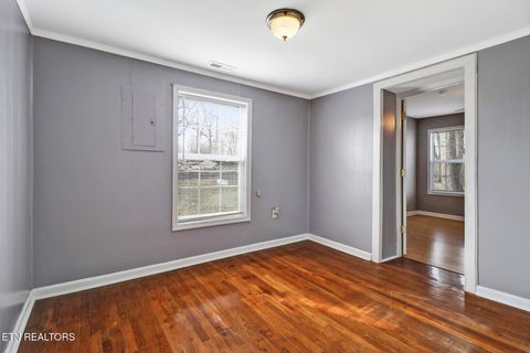 Tiny photo for 101 Dayton Ave, Crossville, TN 38555 (MLS # 1330859)