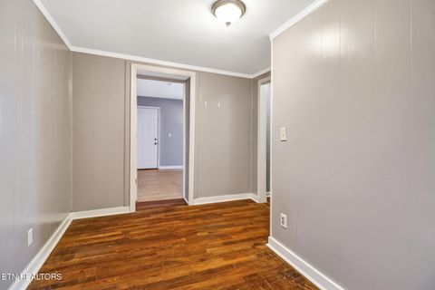 Tiny photo for 101 Dayton Ave, Crossville, TN 38555 (MLS # 1330859)