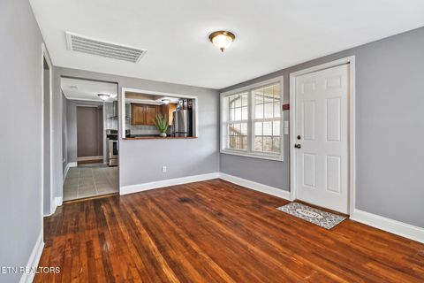 Tiny photo for 101 Dayton Ave, Crossville, TN 38555 (MLS # 1330859)