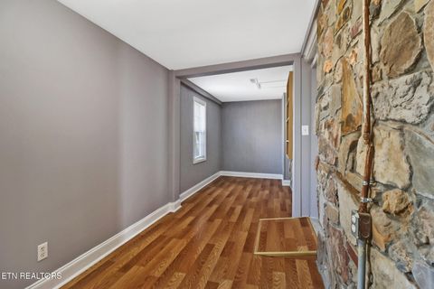 Tiny photo for 101 Dayton Ave, Crossville, TN 38555 (MLS # 1330859)