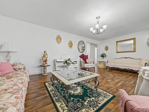 Tiny photo for 232 Farris Circle, LaFollette, TN 37766 (MLS # 1329196)