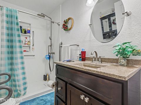 Tiny photo for 232 Farris Circle, LaFollette, TN 37766 (MLS # 1329196)