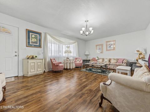 Tiny photo for 232 Farris Circle, LaFollette, TN 37766 (MLS # 1329196)