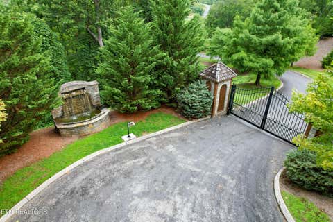 Tiny photo for 26 Stone Shr Way, Dandridge, TN 37725 (MLS # 1346468)