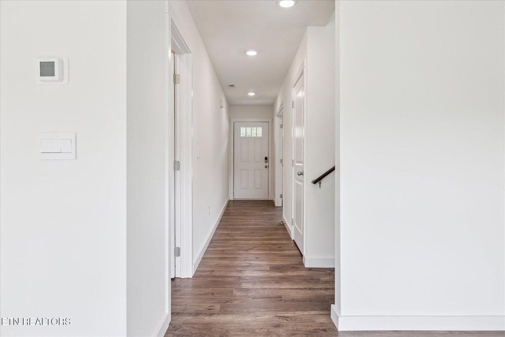 Photo of 166 N Blissful Meadows Drive, Harriman, TN 37748 (MLS # 1302622)