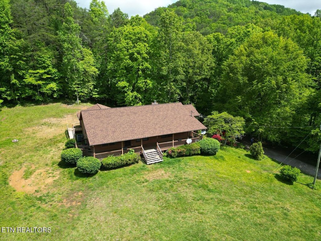 Photo of 287 Hayes Hollow Lane, Maynardville, TN 37807 (MLS # 1303730)