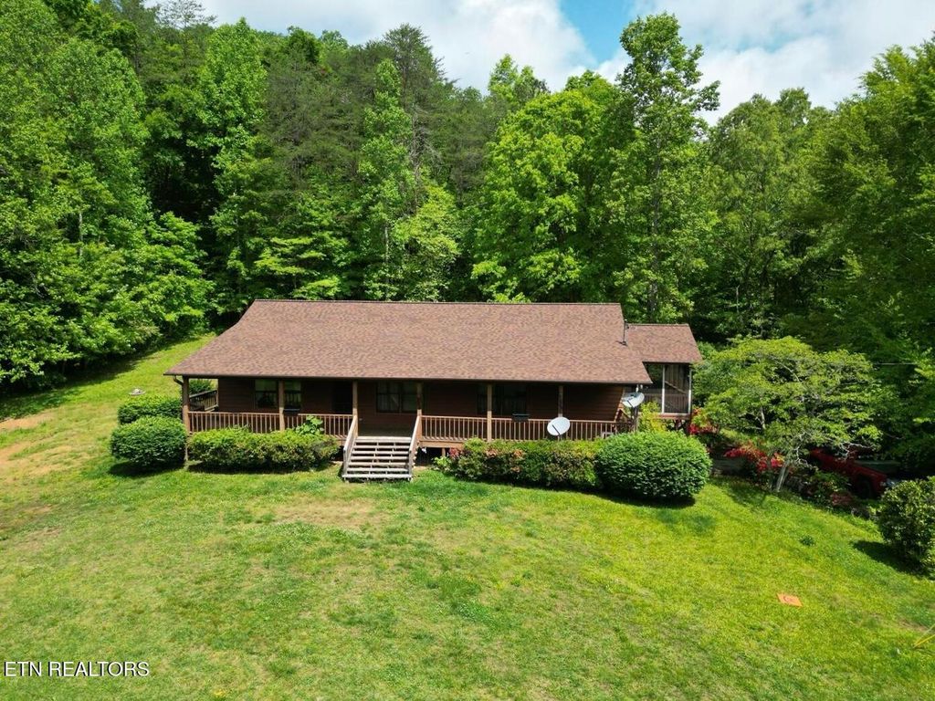 Photo of 287 Hayes Hollow Lane, Maynardville, TN 37807 (MLS # 1303730)