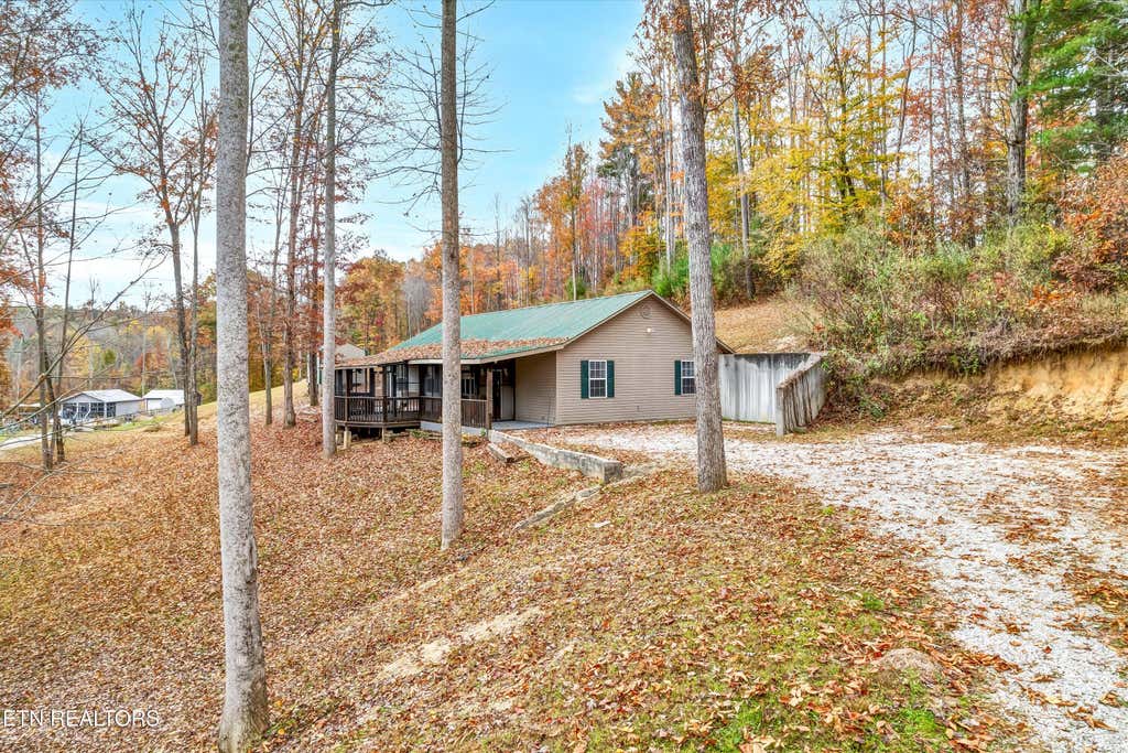 Photo of 220 Hill Ave, Oneida, TN 37841 (MLS # 1281458)