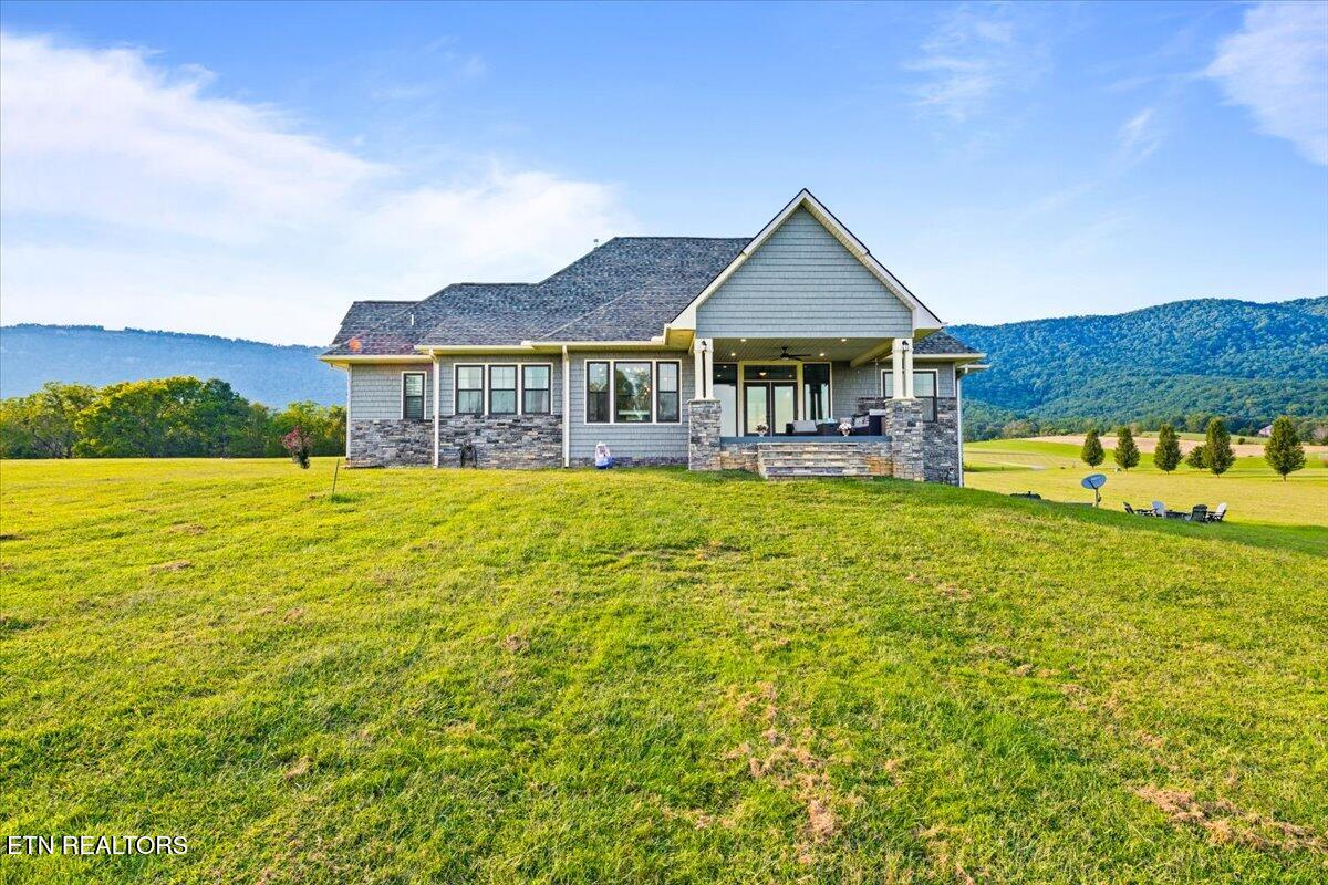 1126 Cross Valley Rd
