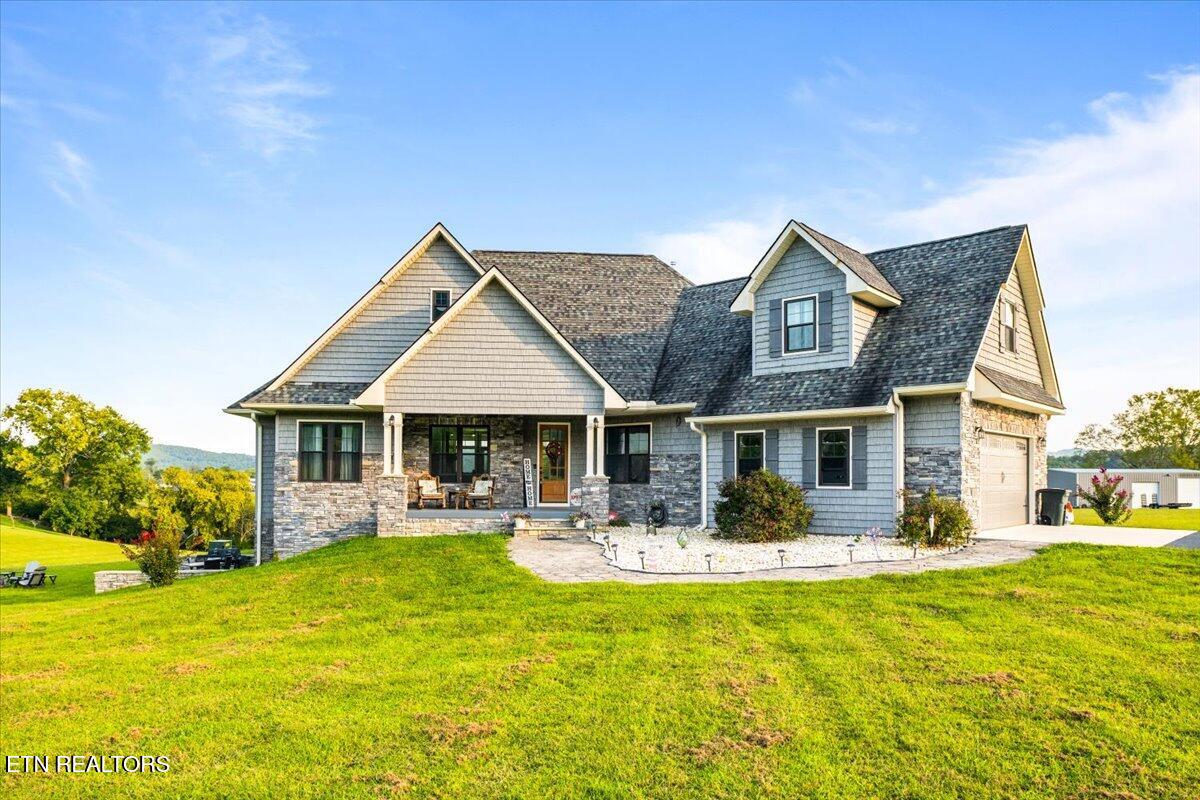 1126 Cross Valley Rd