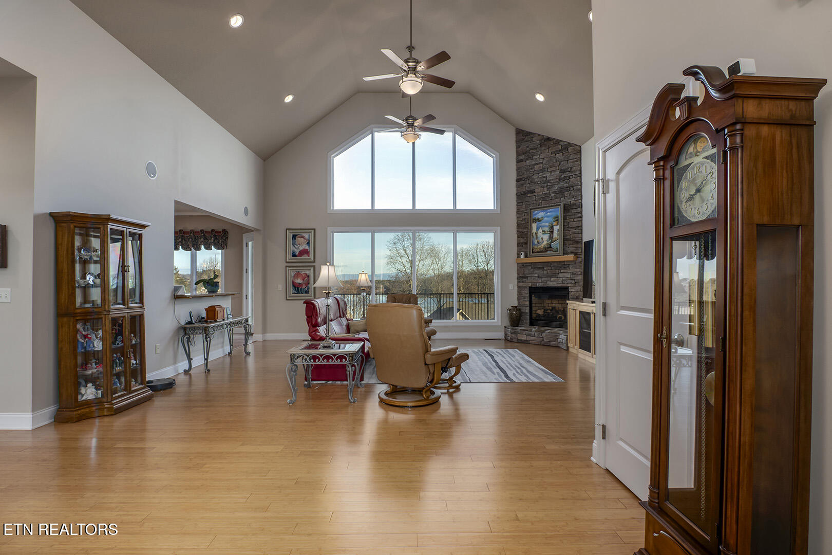 1490 Rarity Bay Pkwy