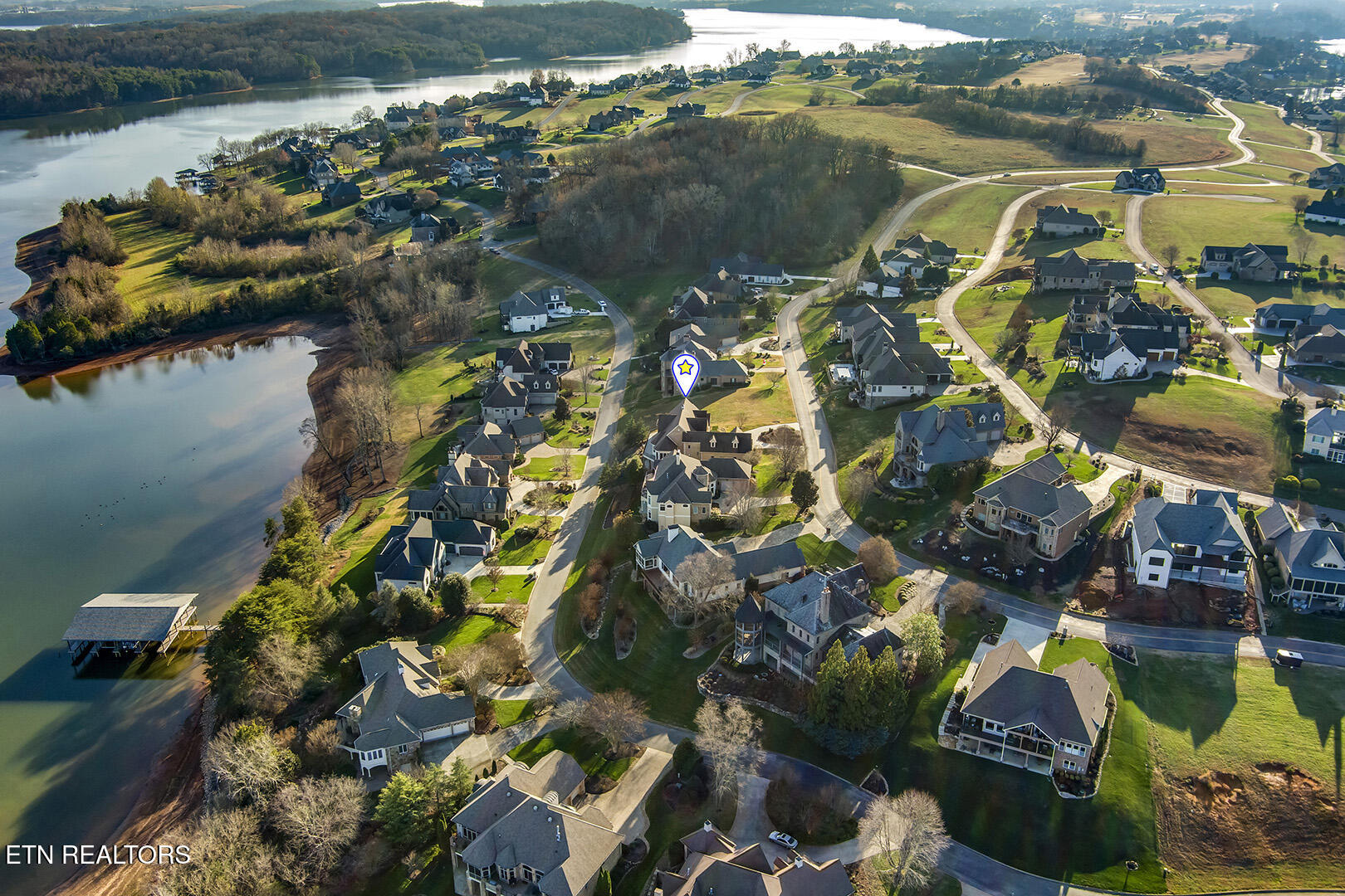 Vonore, Tennessee, 37885, United States, 5 Bedrooms Bedrooms, ,4 BathroomsBathrooms,Residential,Active,2036035