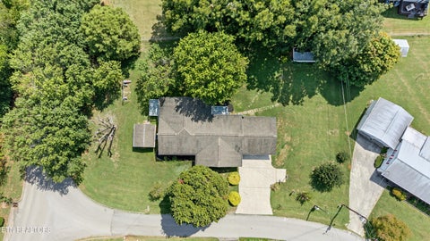 Tiny photo for 915 Panorama Drive, Maryville, TN 37801 (MLS # 1355971)
