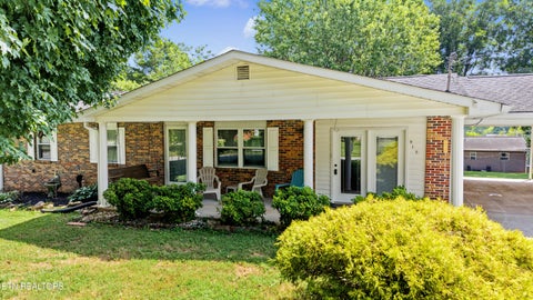 Tiny photo for 915 Panorama Drive, Maryville, TN 37801 (MLS # 1355971)