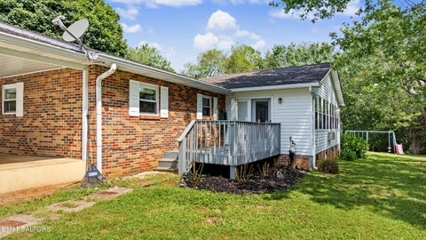 Tiny photo for 915 Panorama Drive, Maryville, TN 37801 (MLS # 1355971)