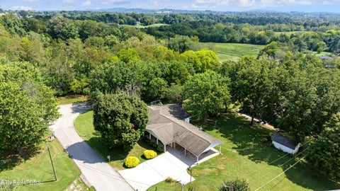 Tiny photo for 915 Panorama Drive, Maryville, TN 37801 (MLS # 1355971)