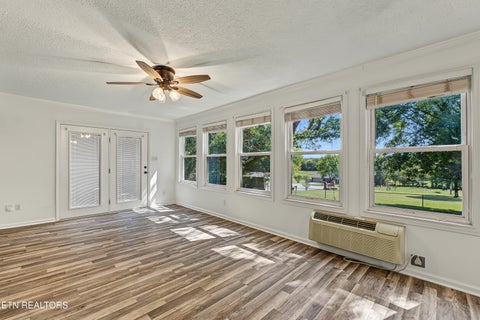 Tiny photo for 915 Panorama Drive, Maryville, TN 37801 (MLS # 1355971)