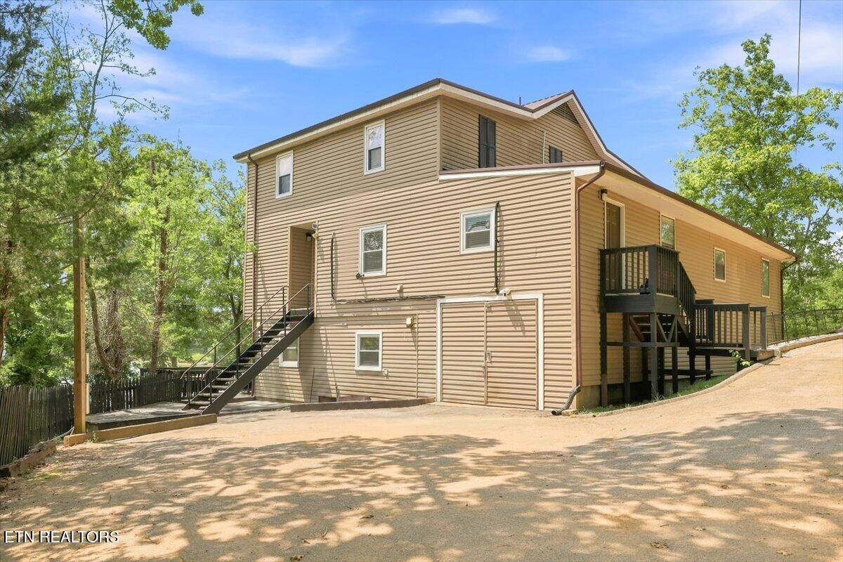1551 Kinder Lane