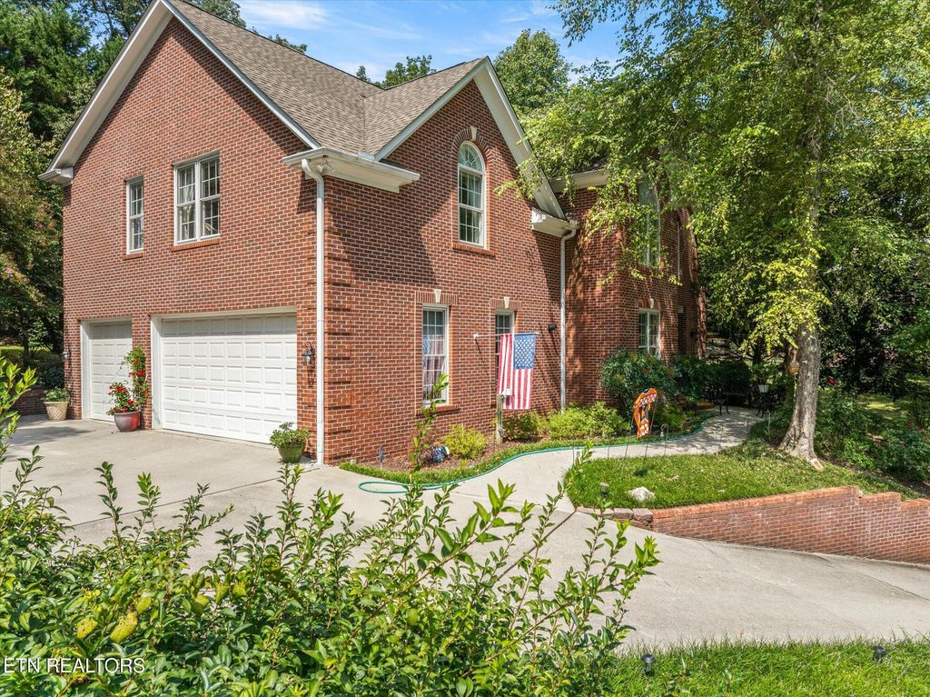 Photo of 507 Oak Landing Lane, Knoxville, TN 37934 (MLS # 1315029)