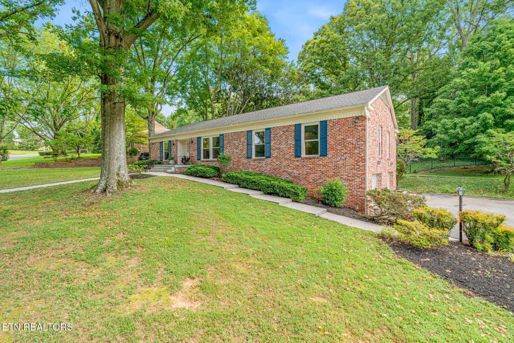 Photo of 700 Kempton Rd, Knoxville, TN 37909 (MLS # 1352463)