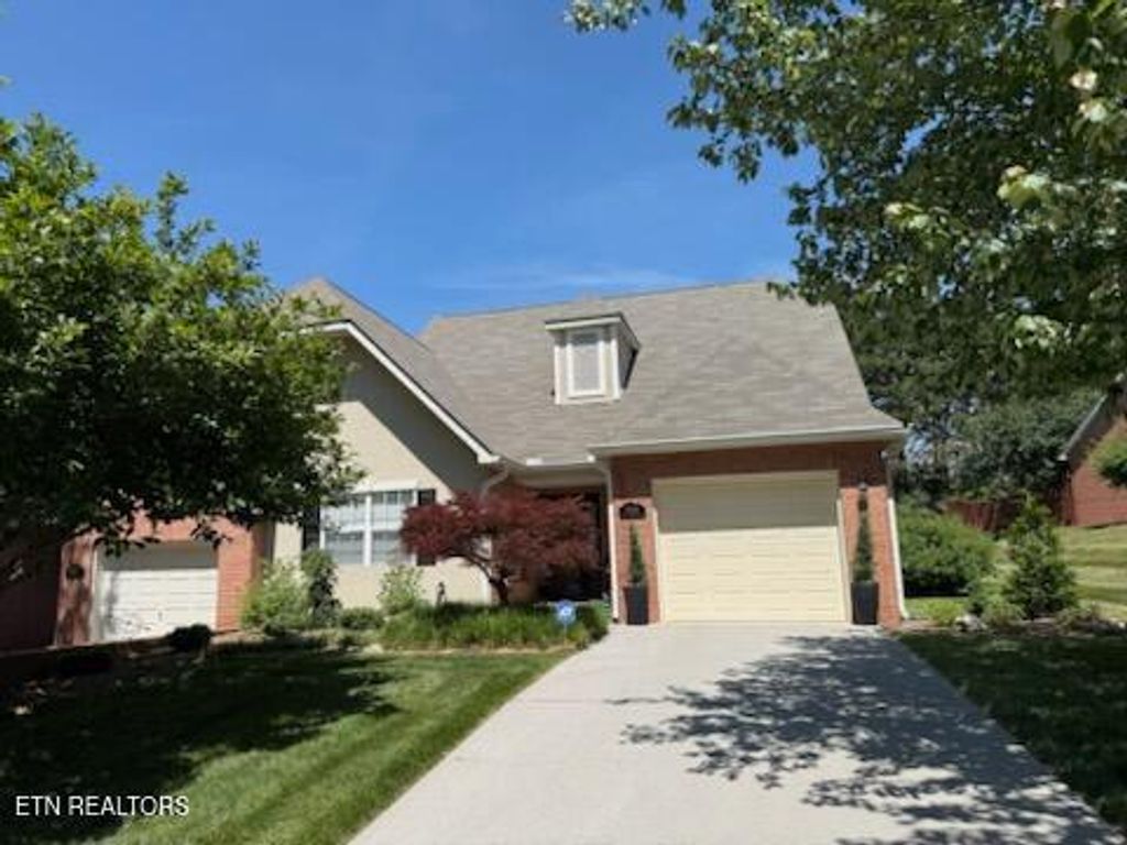 Photo of 2803 Knob Creek Lane, Knoxville, TN 37912 (MLS # 1341006)