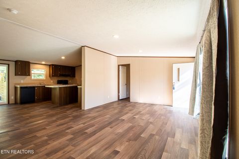 Tiny photo for 157 Beech St, Harriman, TN 37748 (MLS # 1318986)